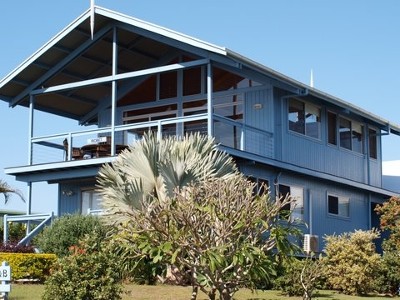 BEACHSIDE MANSION BROOMS HEAD Picture