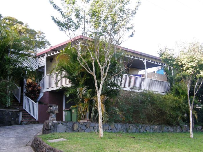 LOVELY LOCATION - SPACIOUS BLOCK Picture 2