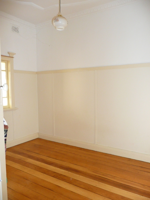 2 BEDROOM SPLIT HOME Picture 3