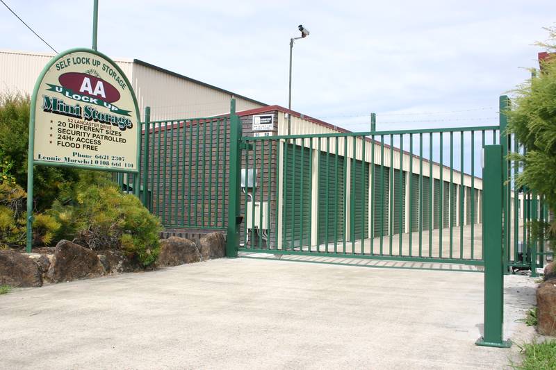 AAU LOCKUP STORAGE Picture 1