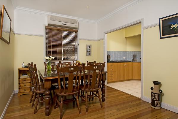 PICK LOCATION - TASTEFULLY RENOVATED Picture