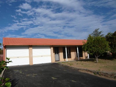 RENOVATED THROUGHOUT Picture