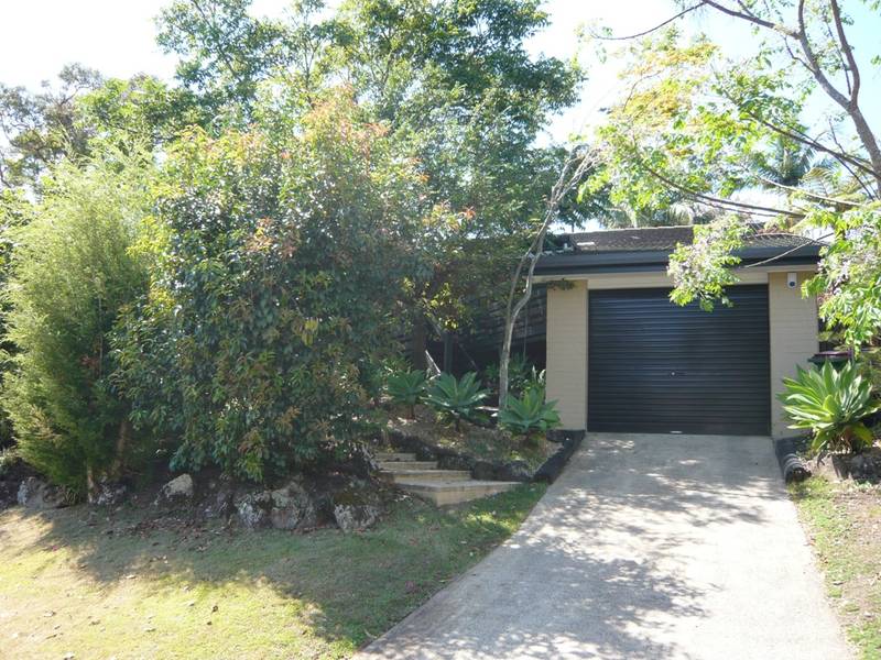 APPEALING RESIDENCE + POOL Picture 1