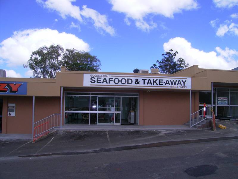 SEAFOOD & TAKEAWAY Picture 1