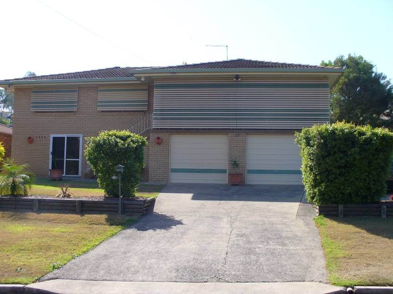 3 BEDROOM FAMILY HOME Picture 1