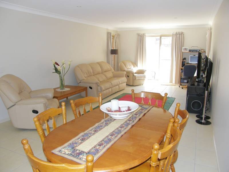 AS NEW - JUST FOR YOU! Picture 2