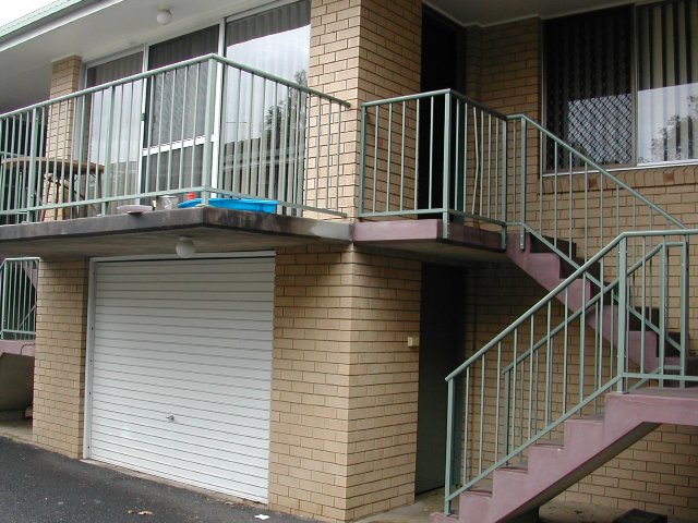 UNIT IN CENTRAL LOCATION Picture 1