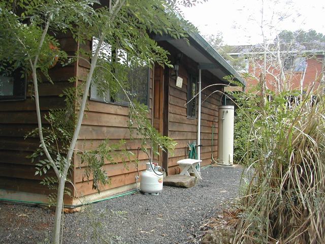 COTTAGE - 1 BEDROOM HOME Picture 2