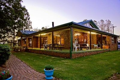 QUALITY RIVERFRONT PROPERTY Picture