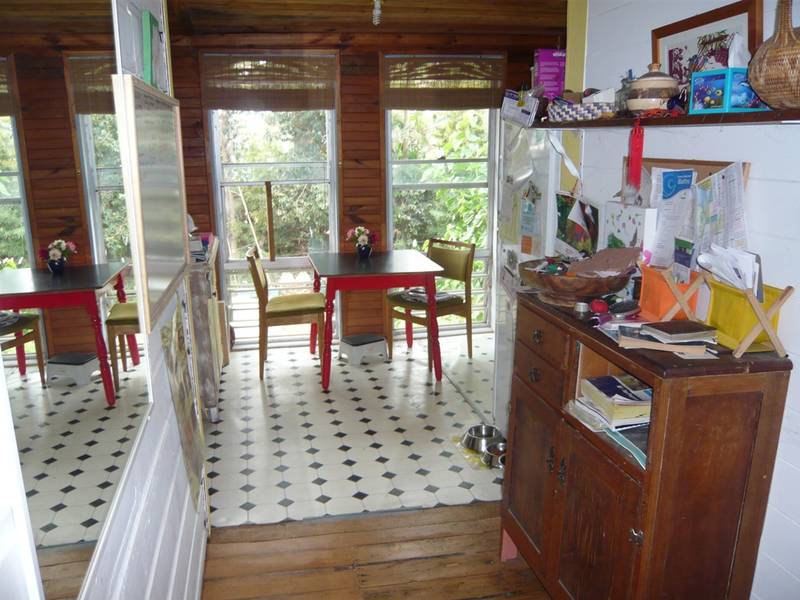 CUTE COTTAGE Picture 3