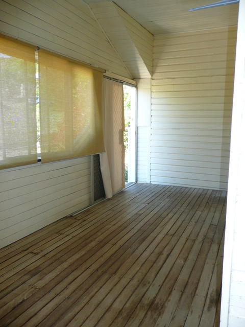 HOME IN THE HEIGHTS Picture 3