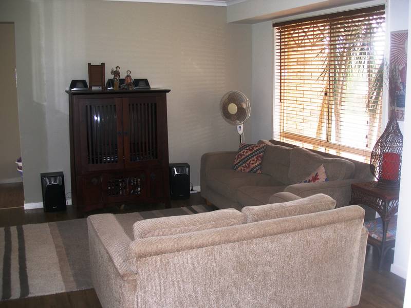 BEAUTY WARMTH & VALUE Picture 3