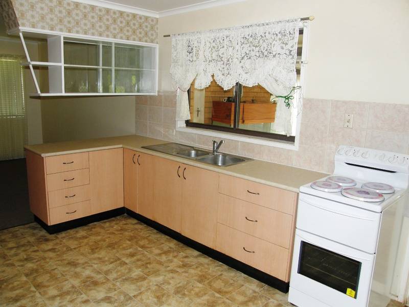 FIT THE BOAT, CAR & CARAVAN Picture 2