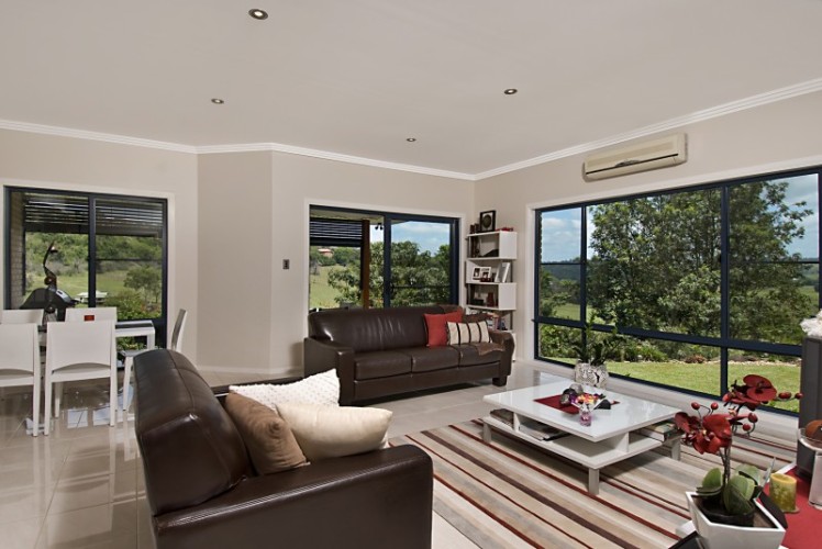 LOVE AT FIRST SIGHT Picture 2