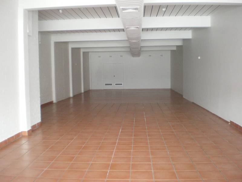 Wonderful Woodlark street - The place to be ! Picture 1