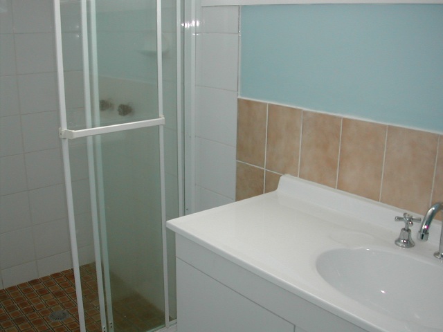 GOONELLABAH UNIT Picture 3