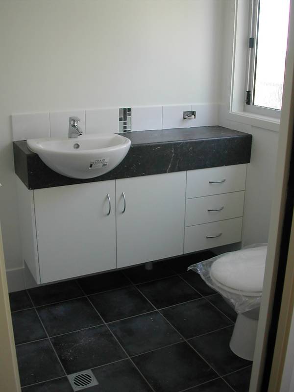 MODERN TOWNHOUSE Picture 2