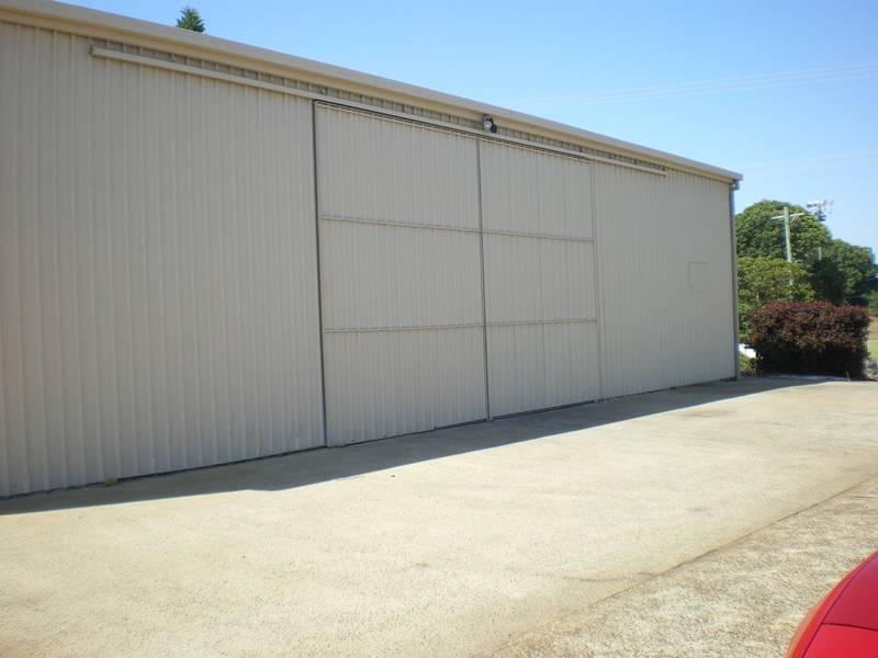 Dominator - Industrial Shed with a big view Picture 2