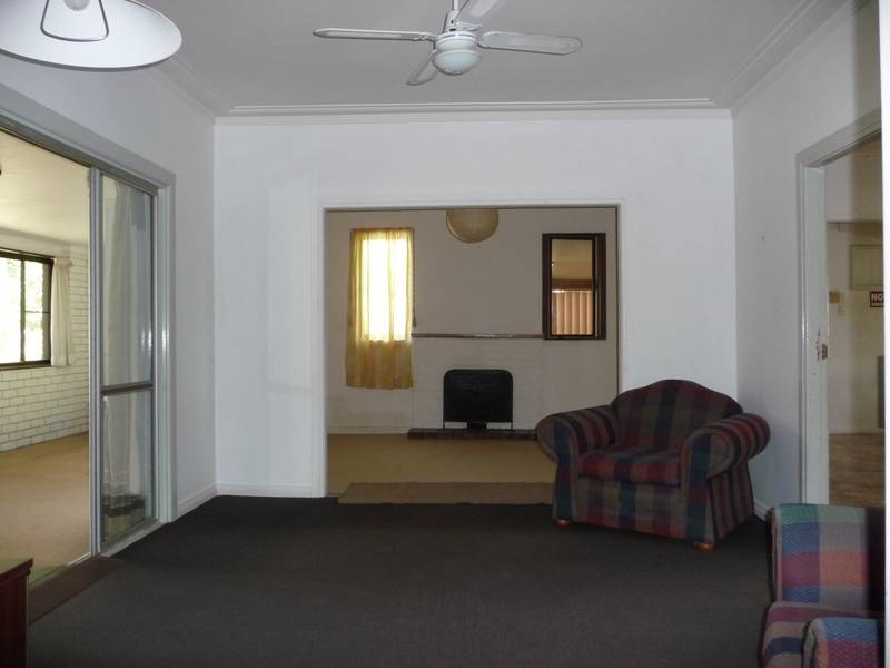 SALE REQUIRED - MAKE AN OFFER Picture 2