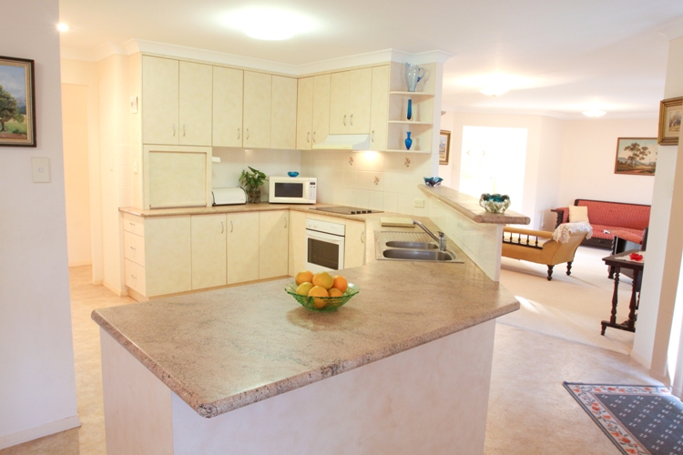 COUNTRY CHARM Picture 2