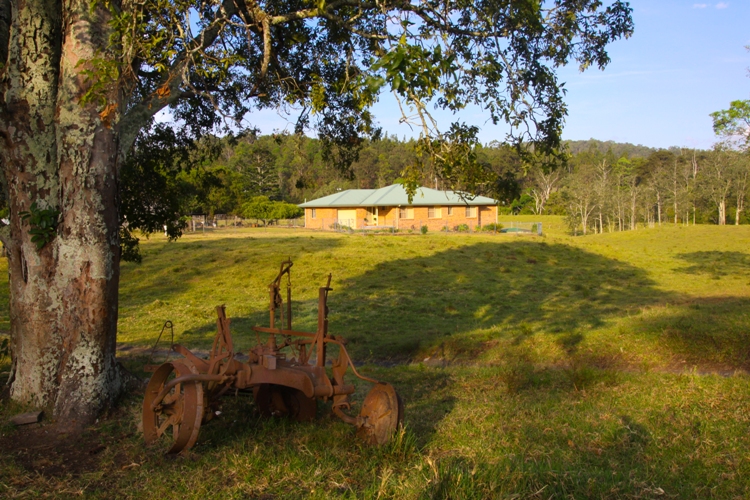 COUNTRY CHARM Picture 1