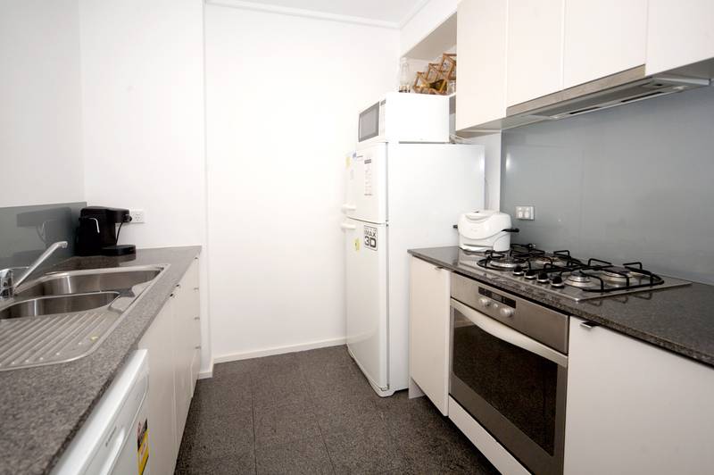 Quality Living in Prime Location Picture 2