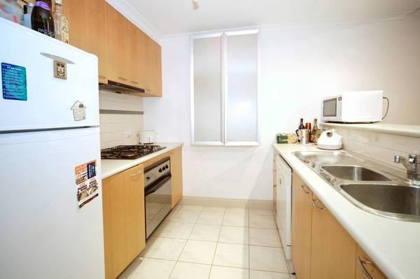 Neighbours to Melbourne's major attractions! Picture