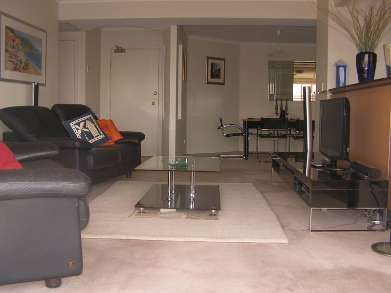 Stunning View Stunning Apartment Picture 3