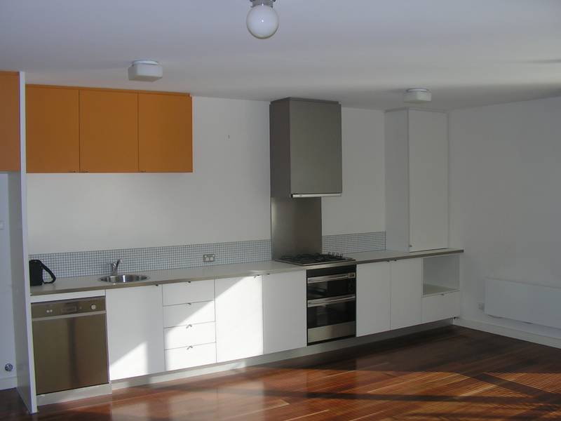 BEACON COVE - ONE BEDROOM Picture 3