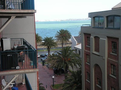 Lifestyle & Location Picture Lifestyle & Location Picture