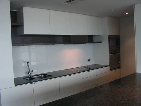 Dock 5 - Lifestyle & Location Picture 3