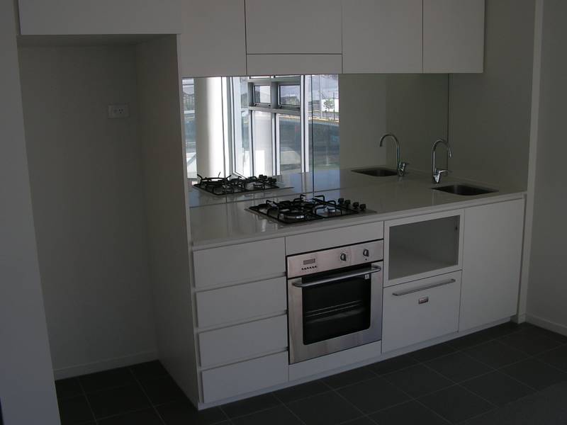 Village Docklands - 1 Bedroom Picture 3