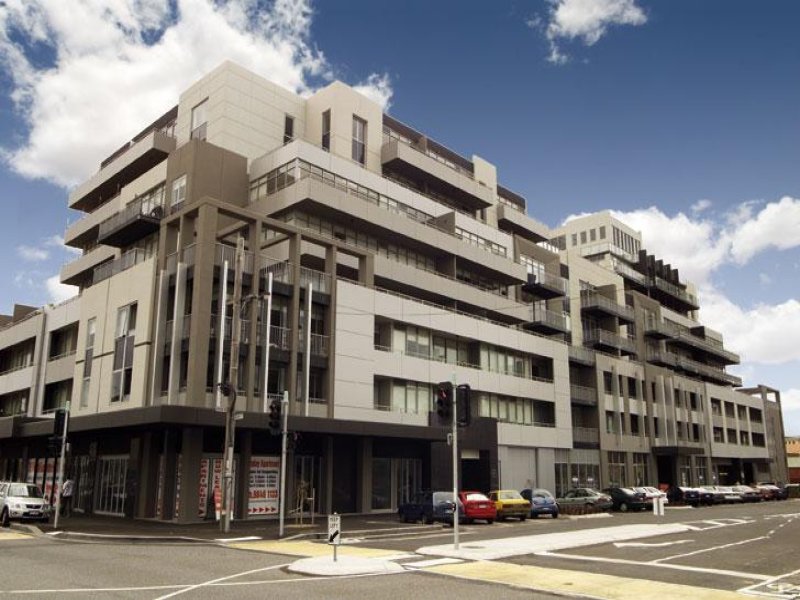 BAYVIEW ONE BEDROOM PLUS STUDY Picture 1