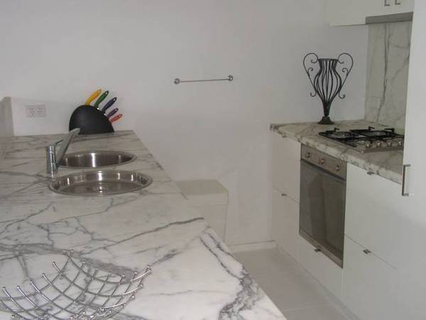 Watergate - Fully Furnished Picture 3