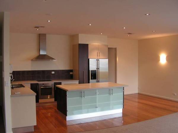 Warehouse Apartment Living at its Very Best Picture 2