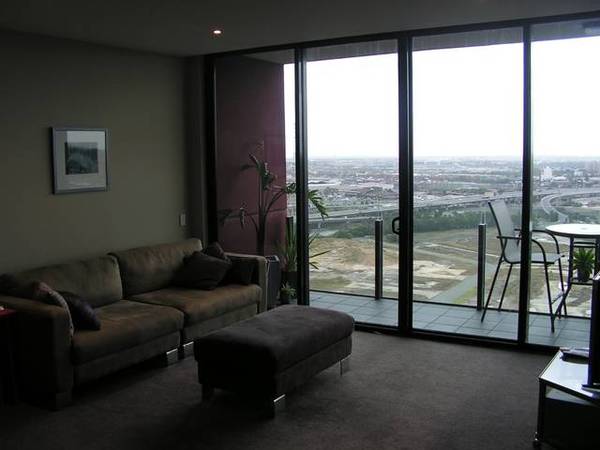 Fully Furnished - Nolan Picture