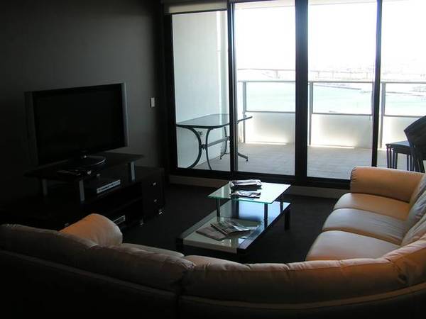 Victoria Point - Fully Furnished Picture 3