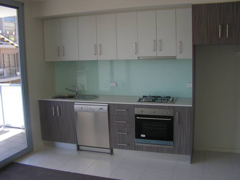 NEAT NEAR NEW ONE BEDROOM APARTMENT Picture