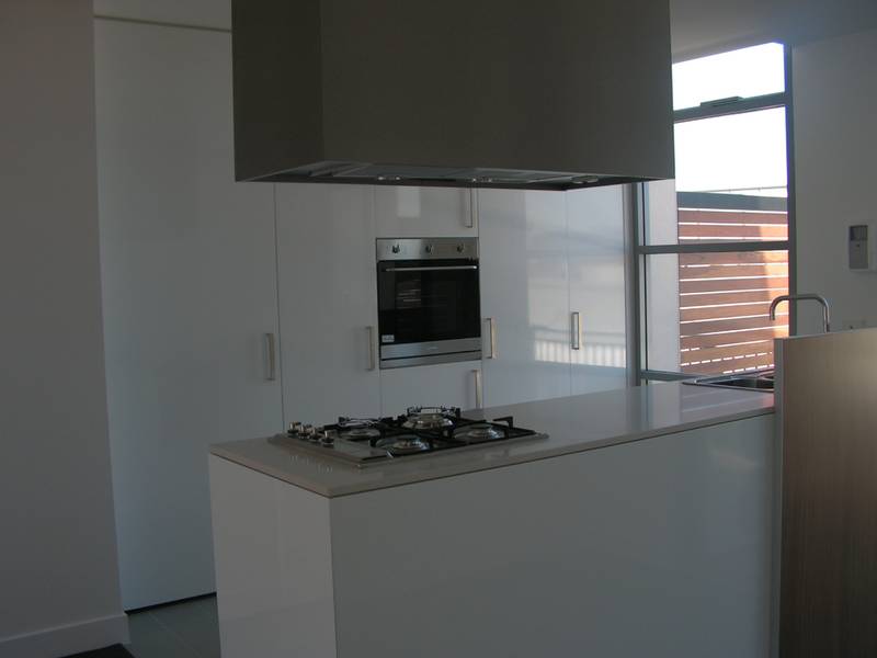 Brand New Warehouse Style Living in Docklands Picture