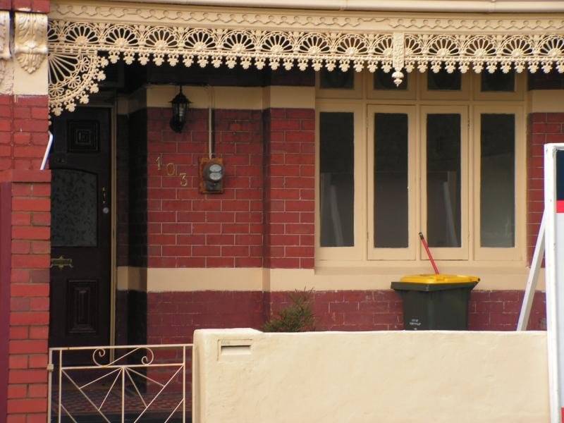 Spauious 3 Bedroom Victorian House Picture 1