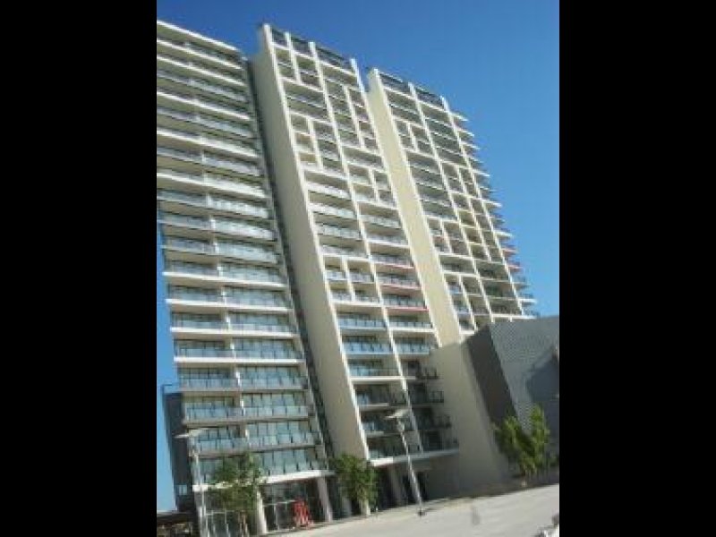 INNER CITY LIVING Picture 1