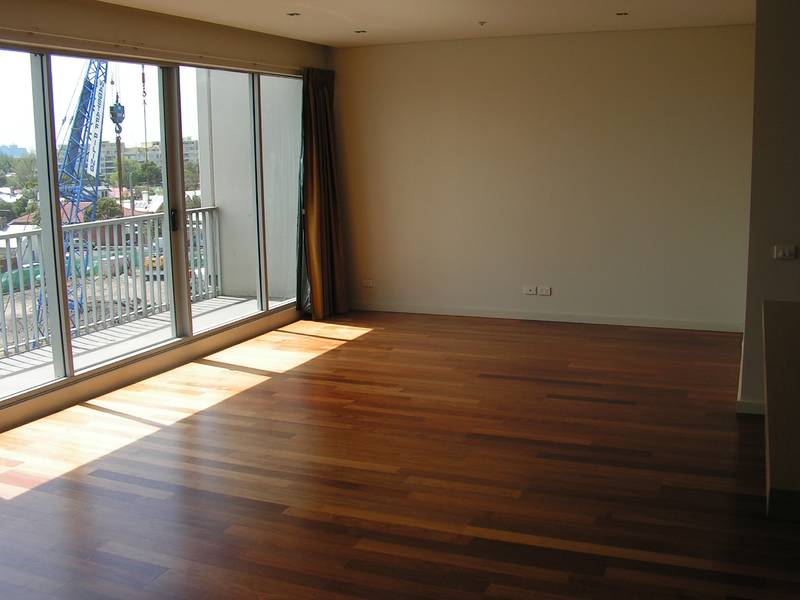 BAYVIEW - 3 Bedroom, 2 bathroom & 2 OSP Picture