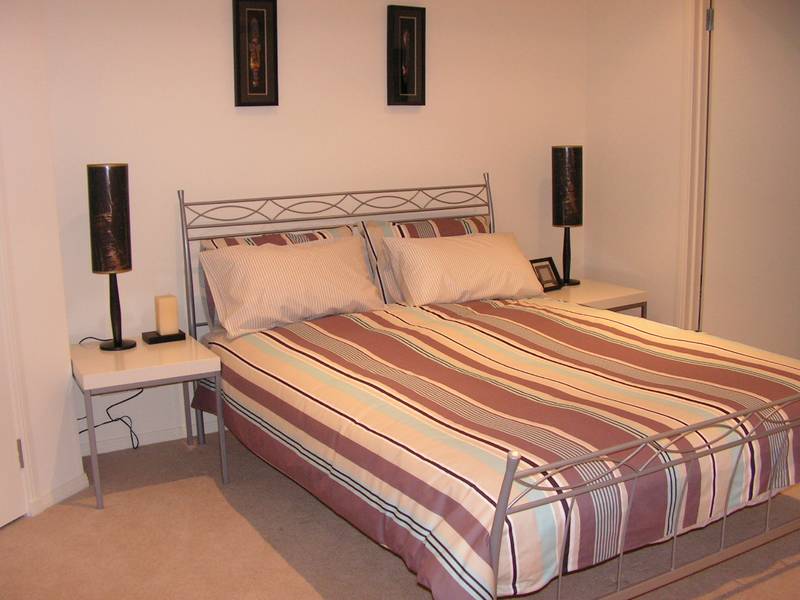 A REAL GEM RIGHT IN THE HEART OF PORT MELBOURNE Picture 3