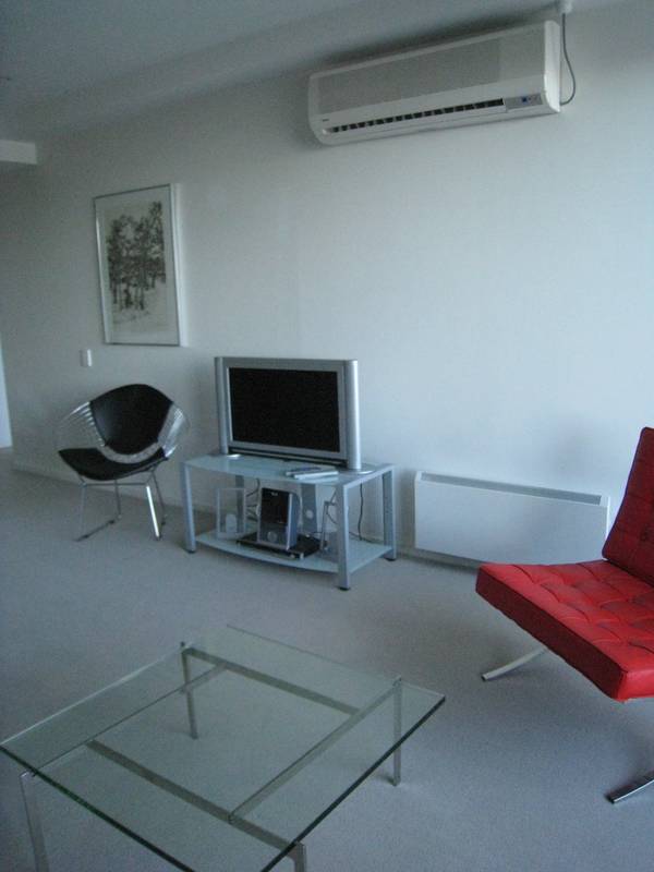 Spectacular Fully Furnished 2 Bedroom Apartment Picture 2