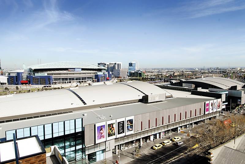 A Stunning C.B.D. Oasis Picture 2