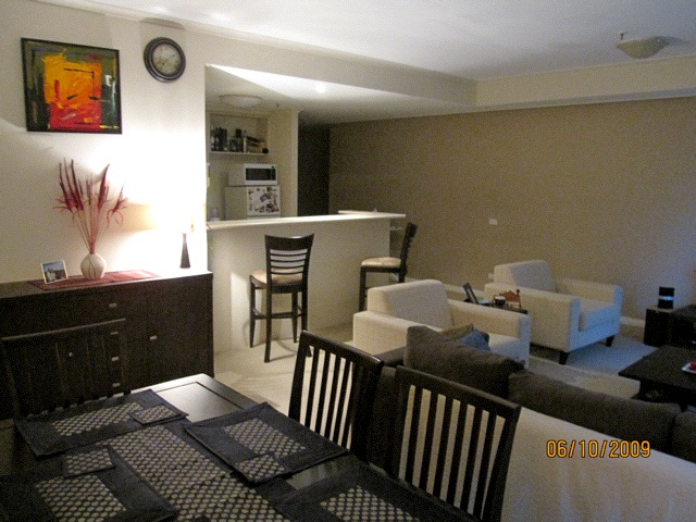 Absolutely fabulous funky 3 bedroom apartment Picture 3