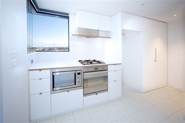 In the Heart of the Docklands Picture 3