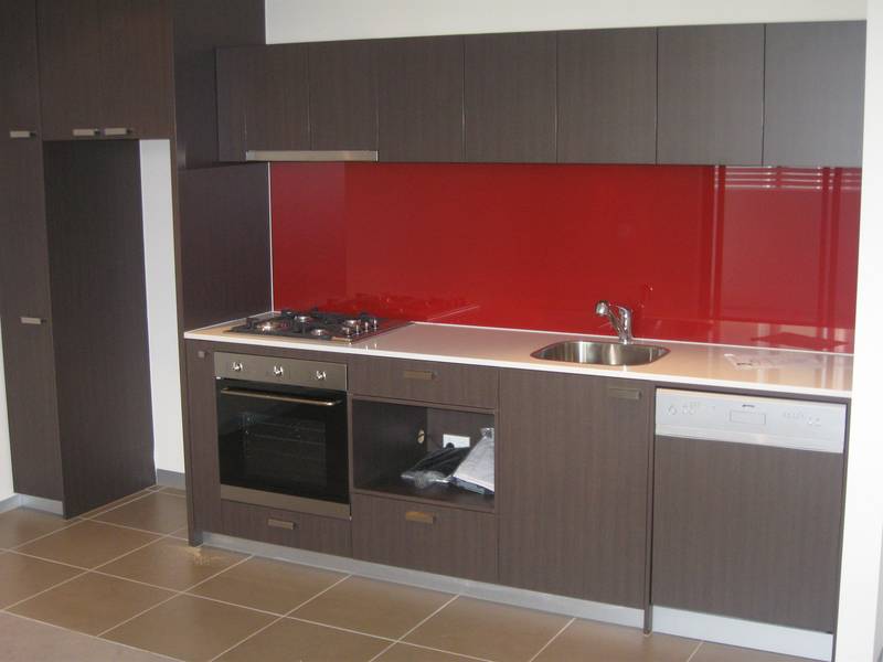 BRAND NEW 1 BEDROOM APARTMENT Picture 2