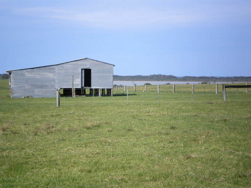 638 Acres with amazing views Picture 2