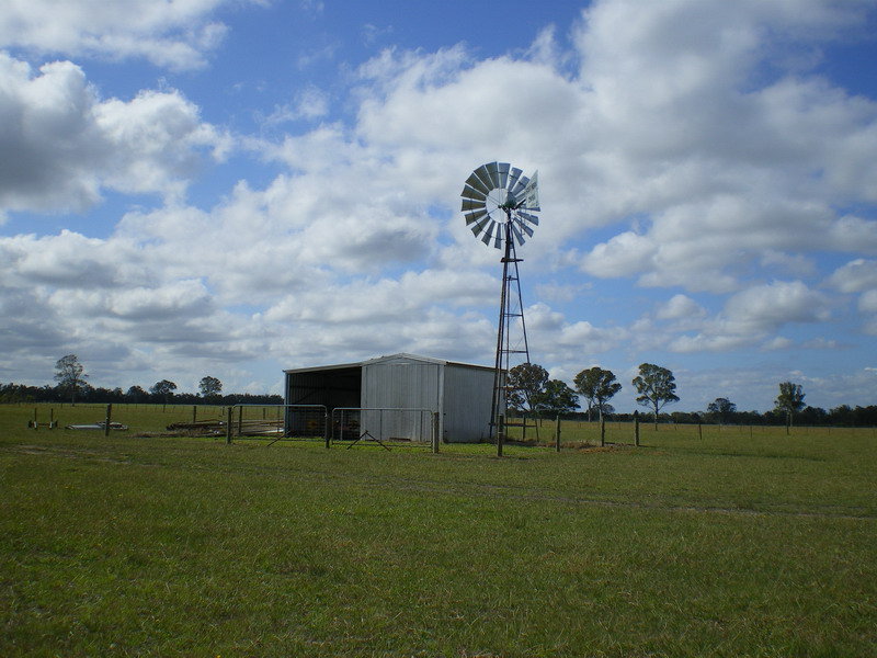 A Load Of Features And No Need For A Planning Permit!! Picture 2